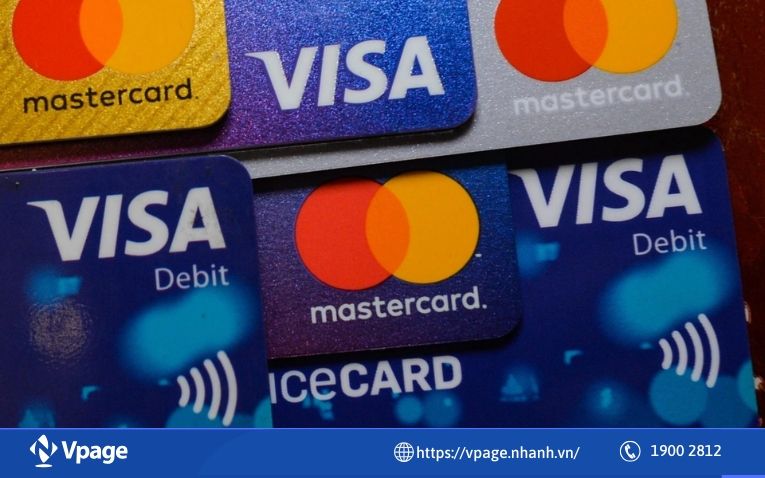  Thẻ tín dụng/Thẻ ghi nợ quốc tế (Visa, Mastercard)