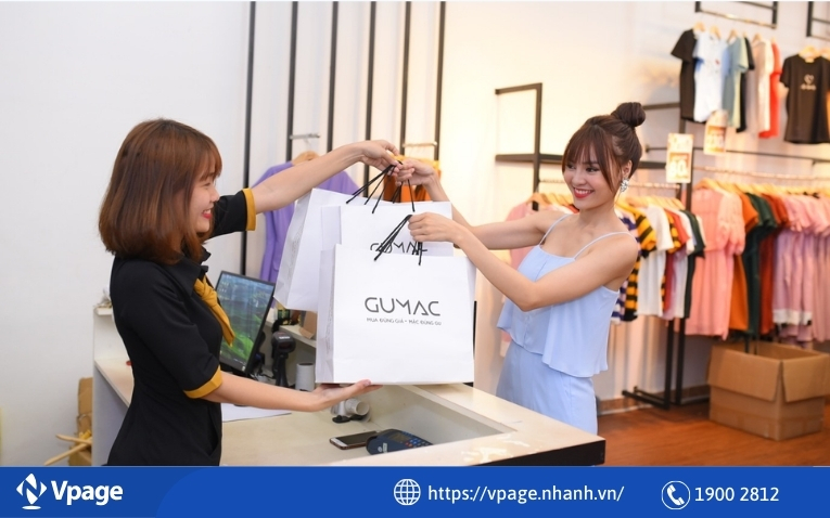 Chăm sóc khách hàng tại các điểm bán hàng của doanh nghiệp